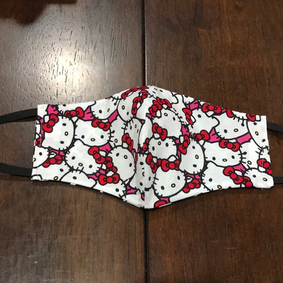 Hello Kitty and Pretty Face Mask - Picture 5 of 7